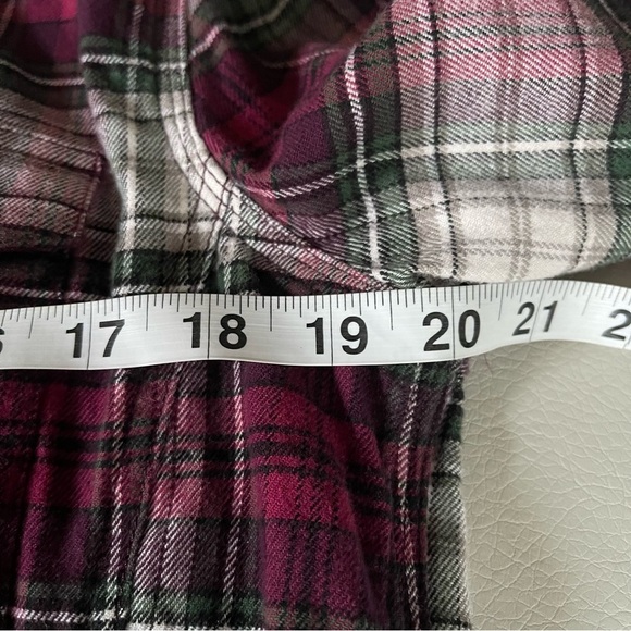 Carhartt Women’s flannel shirt plaid Size M button up red green - Picture 11 of 11